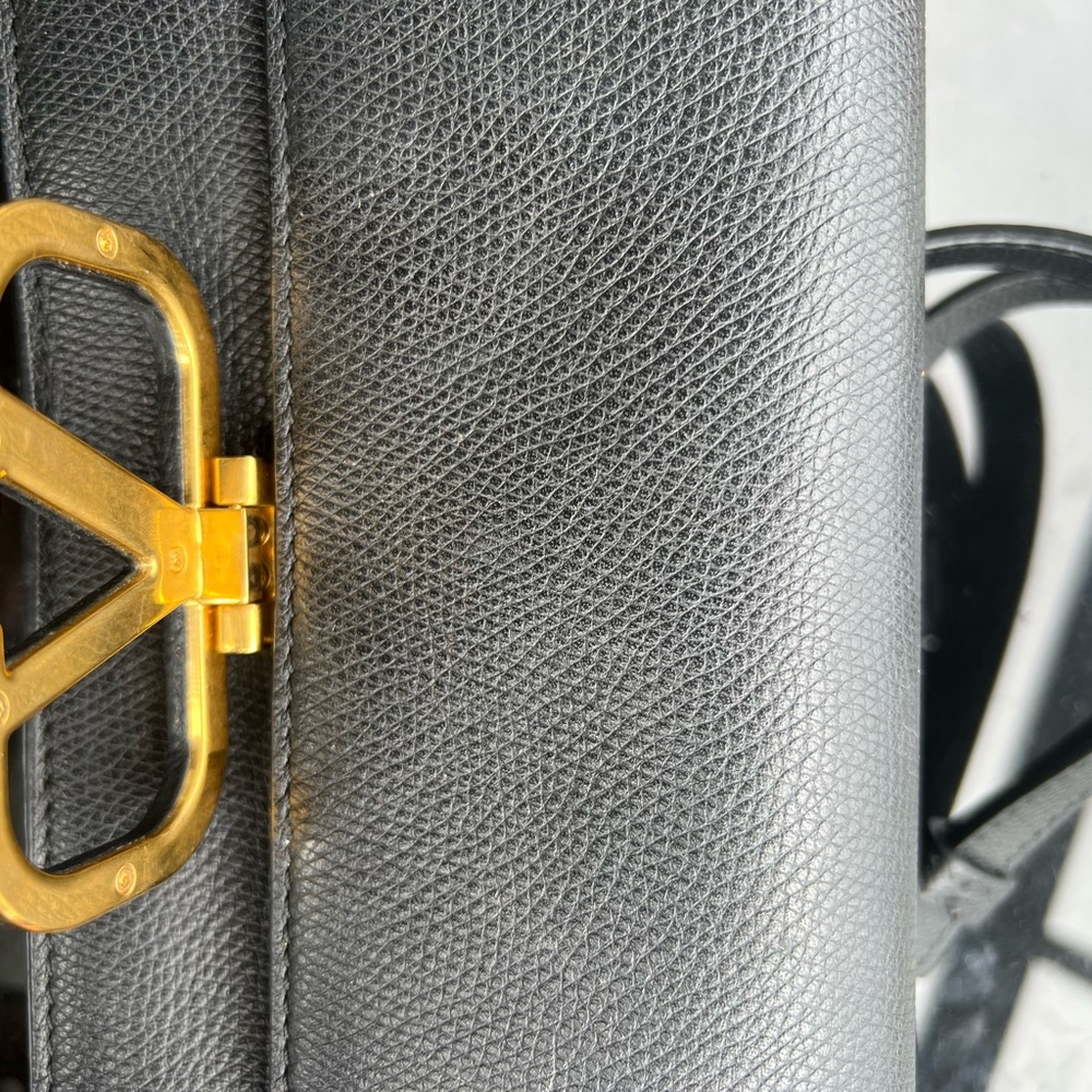 Valentino Garavani Black Crossbody Bag with Gold Circular Hardware - Picture 6 of 10